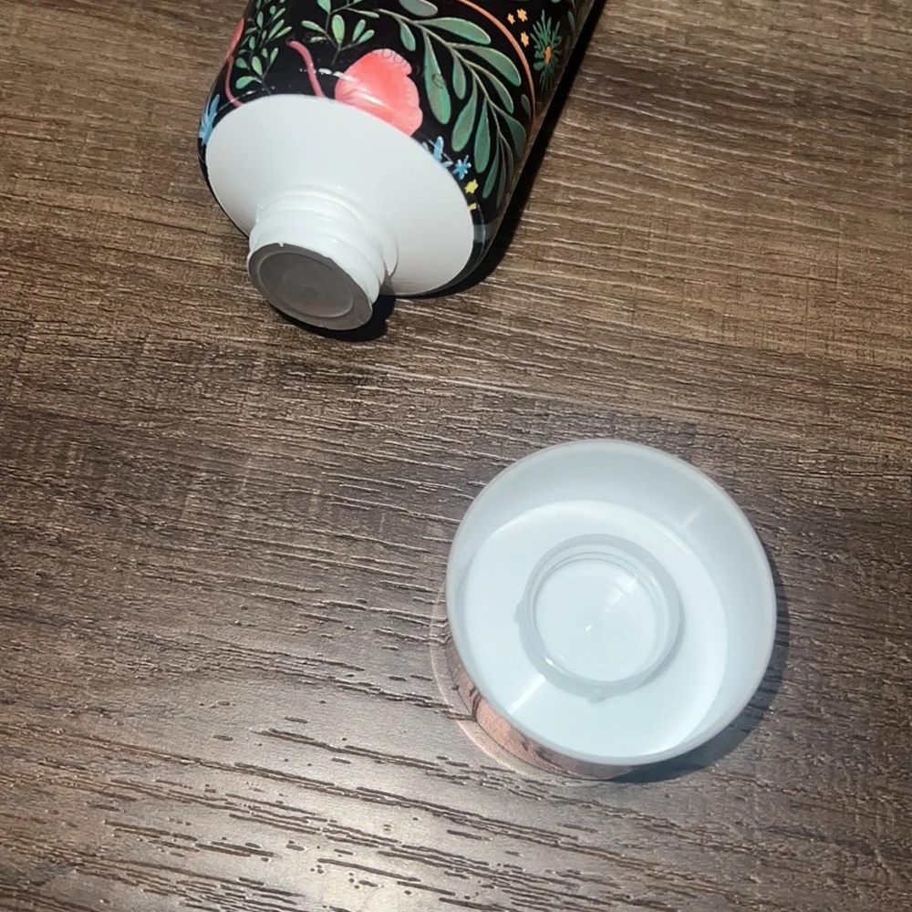 New! Nanette Lepore Enchanted Flora Body Lotion